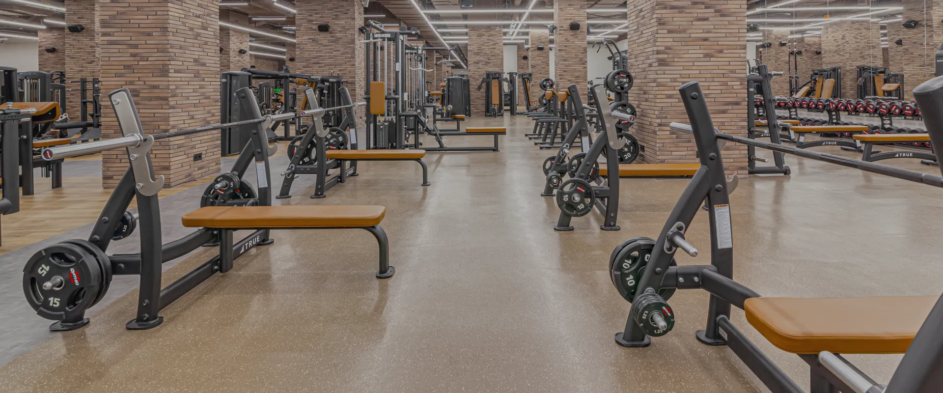 Большая зона тренажерного зала!