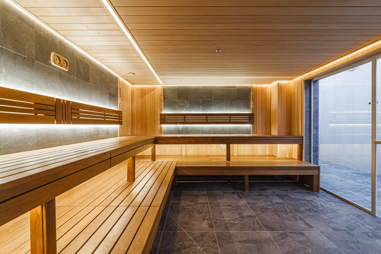  Парная с отделкой из натурального камня